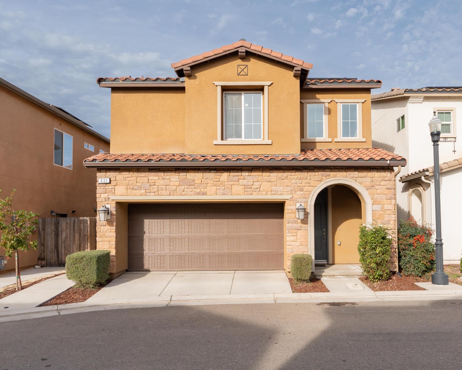 835 Fir St W, Madera, CA 93636