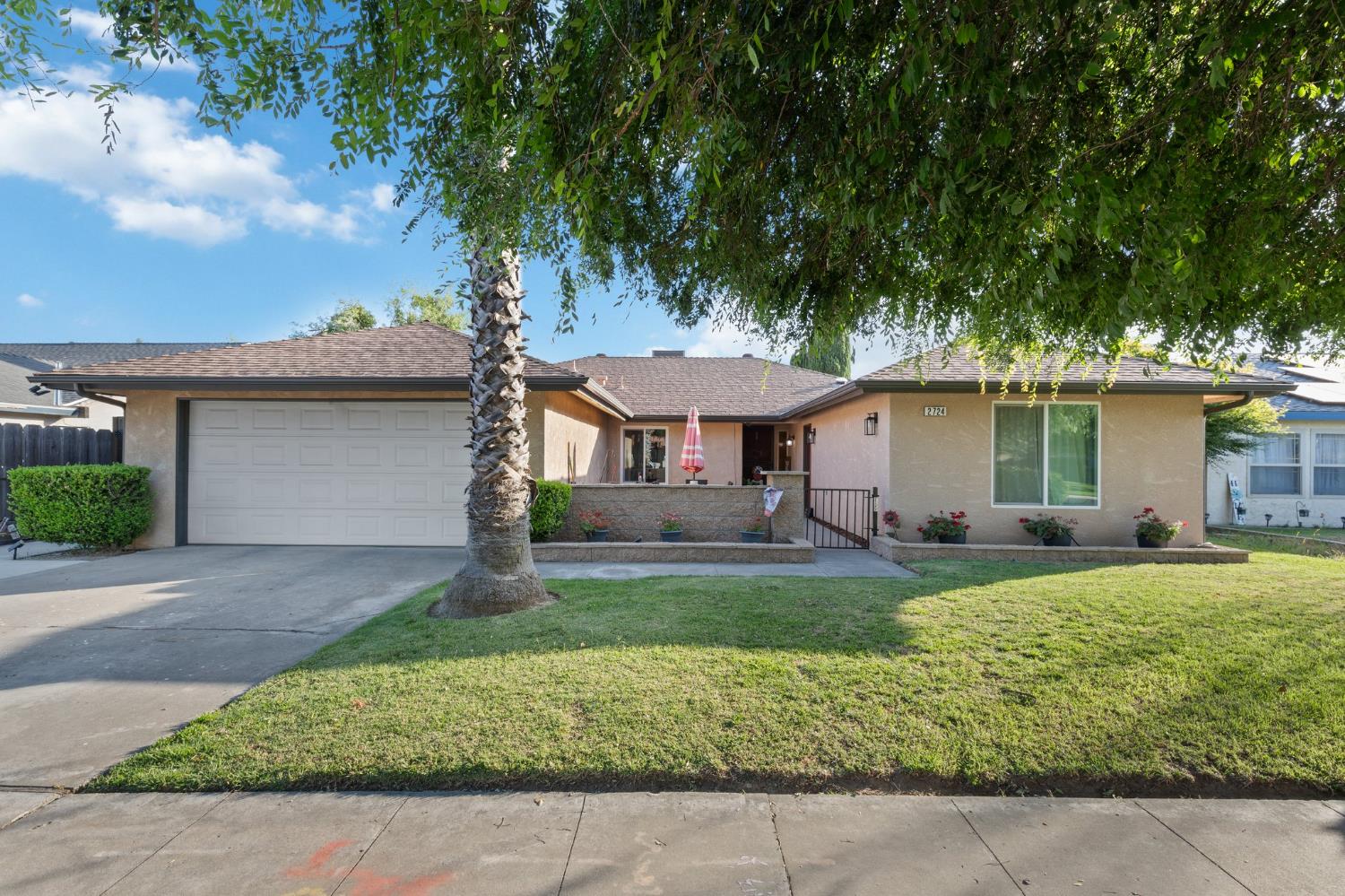 2724 Monocott Dr, Madera, CA 93637