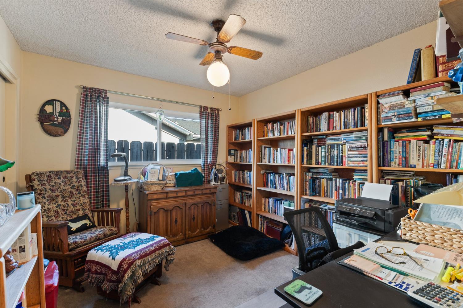 2724 Monocott Dr, Madera, CA 93637