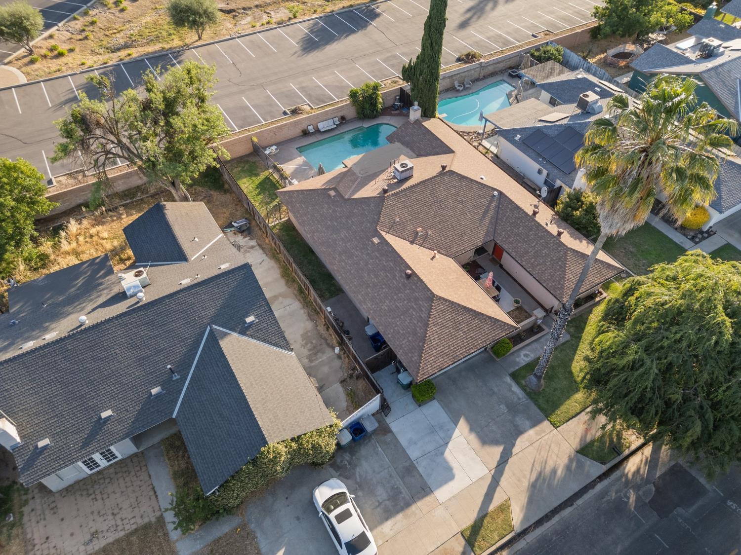 2724 Monocott Dr, Madera, CA 93637