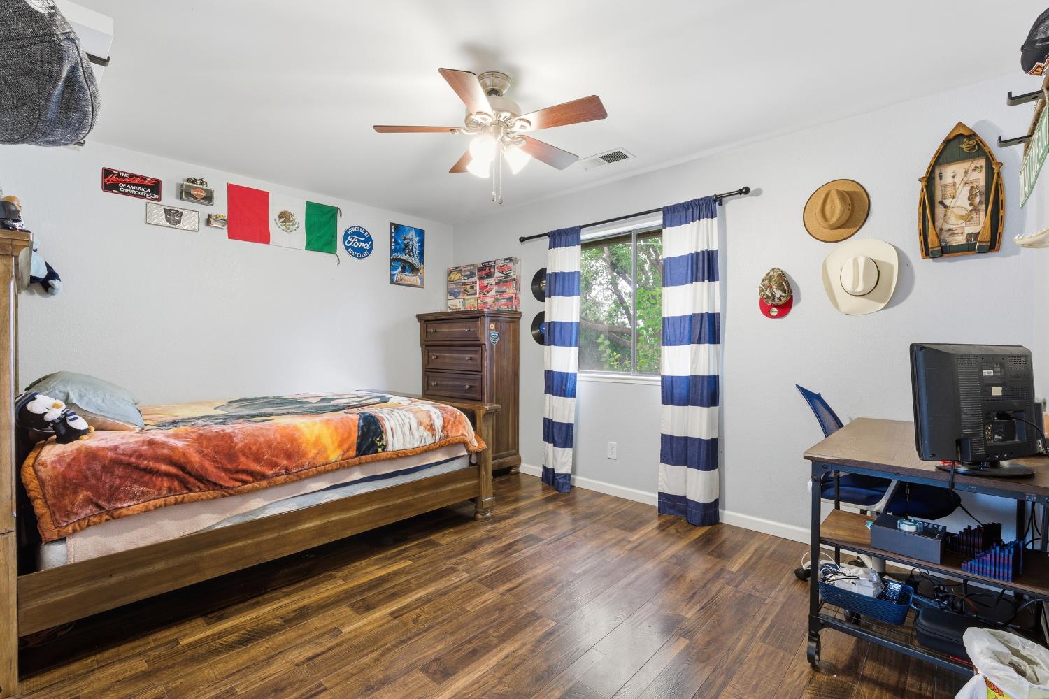 12126 Topper Rd, Madera, CA 93636