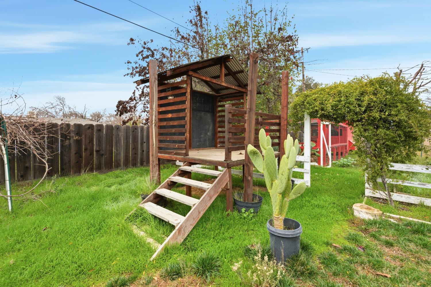 12126 Topper Rd, Madera, CA 93636