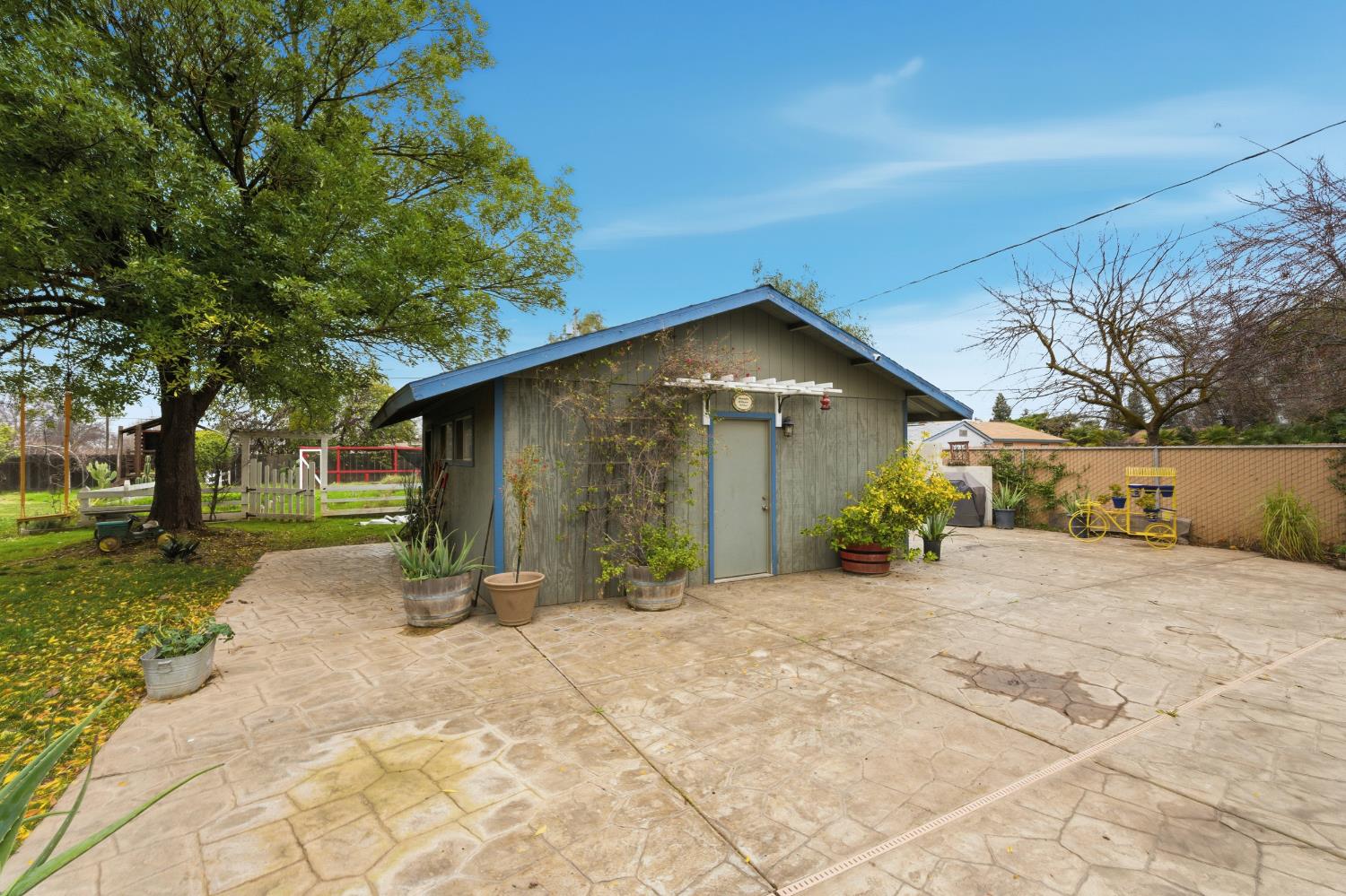 12126 Topper Rd, Madera, CA 93636