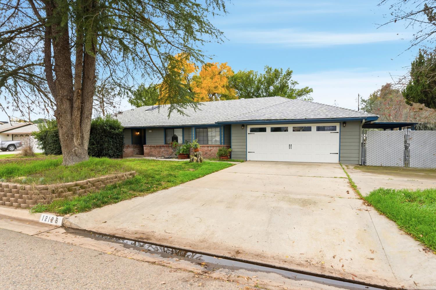 12126 Topper Rd, Madera, CA 93636