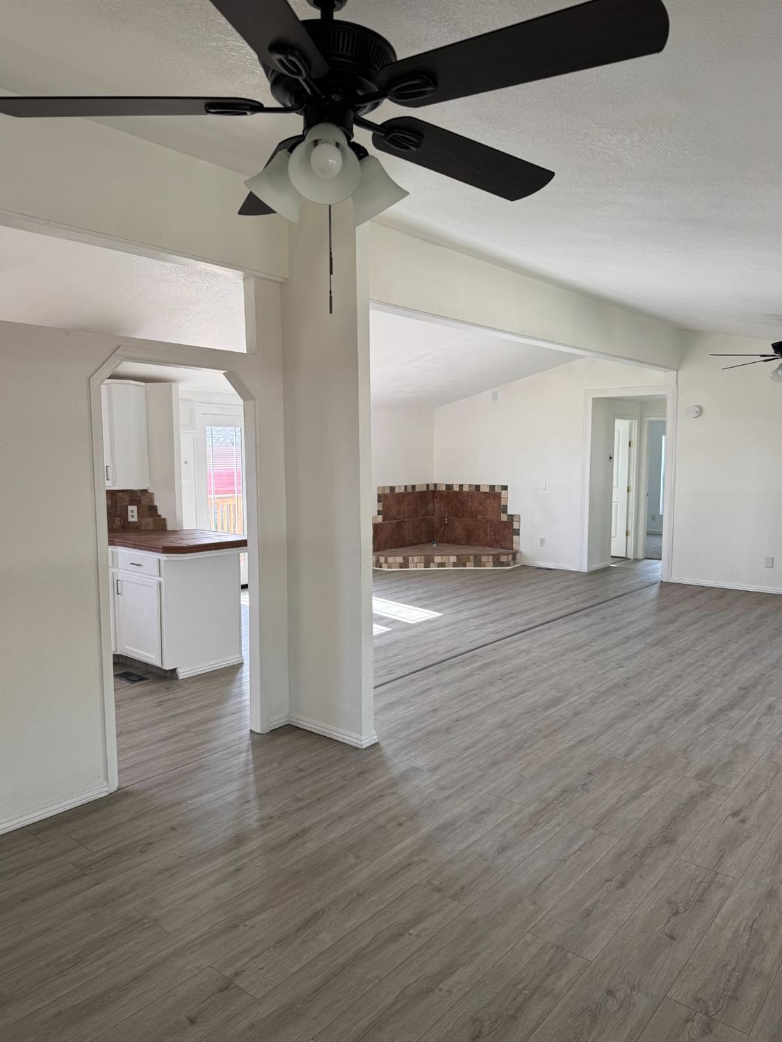 28640 Ward St, Madera, CA 93638