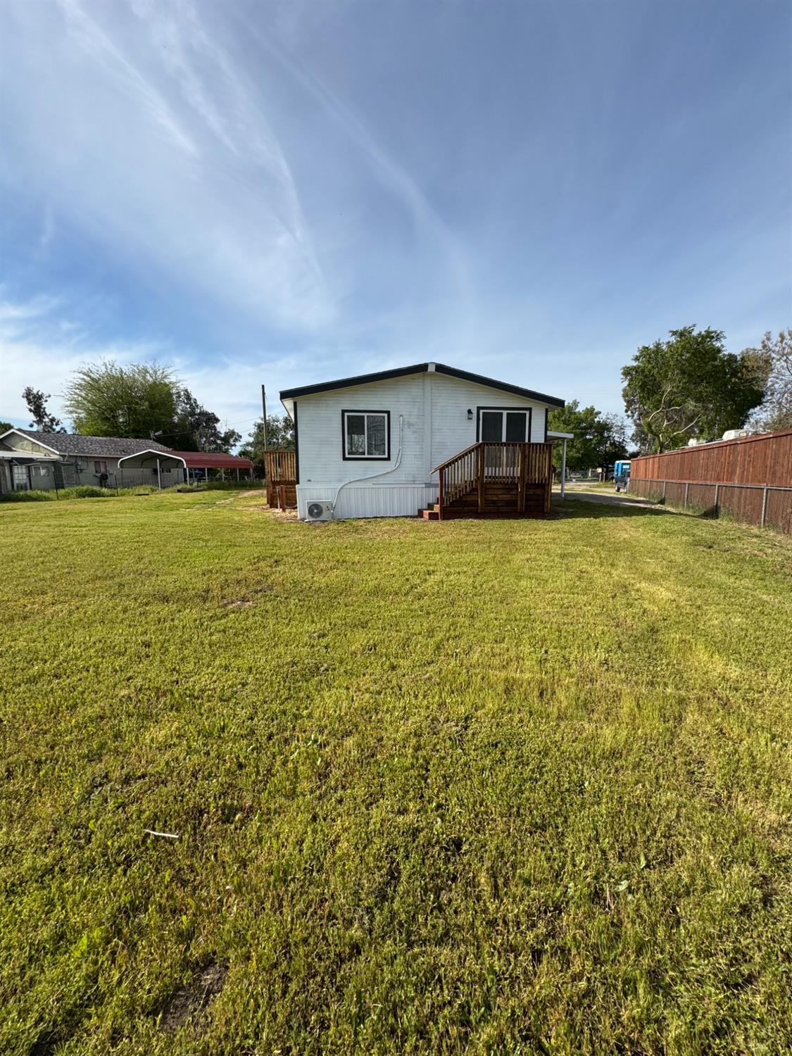 28640 Ward St, Madera, CA 93638