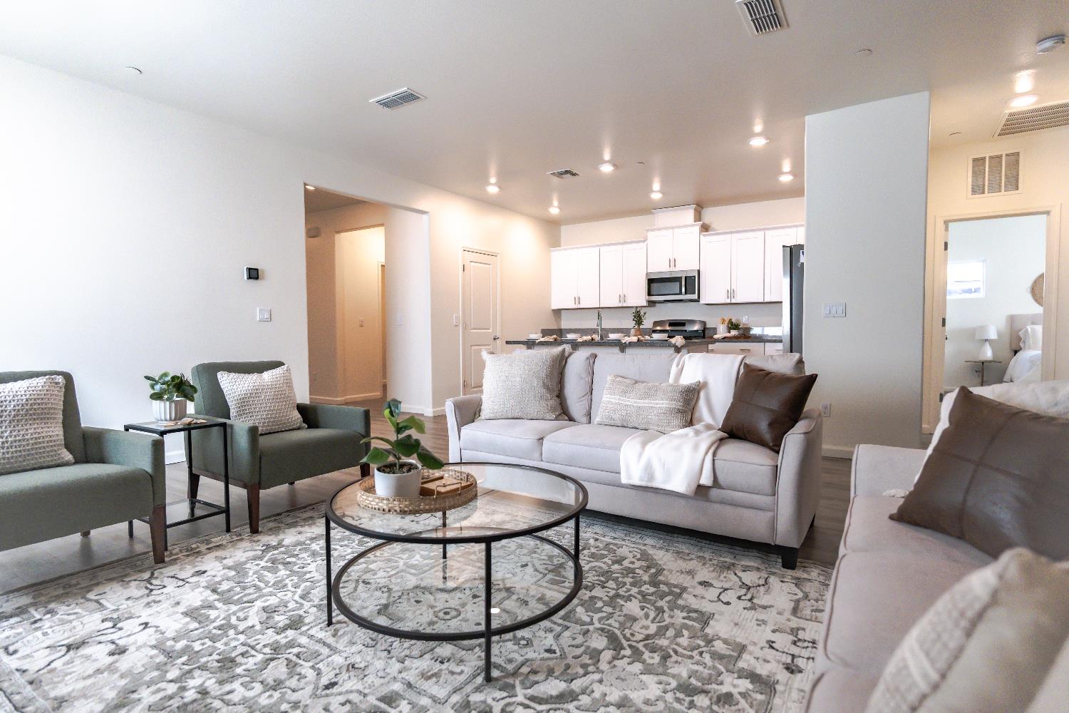 3514 Nile St, Madera, CA 93637