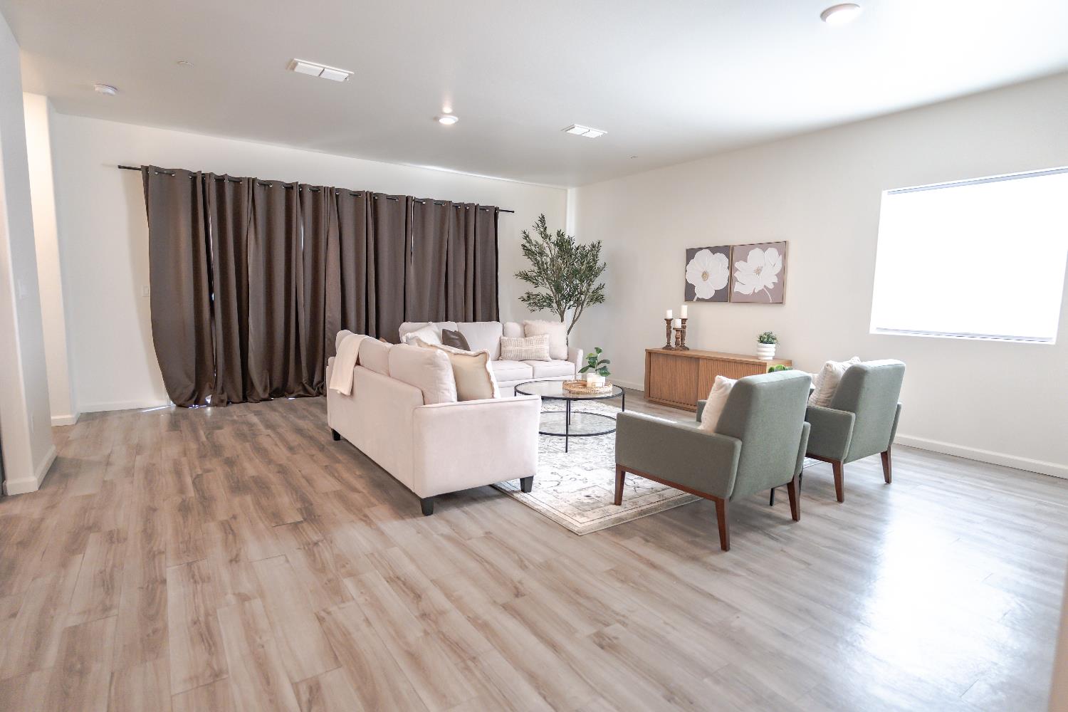 3514 Nile St, Madera, CA 93637