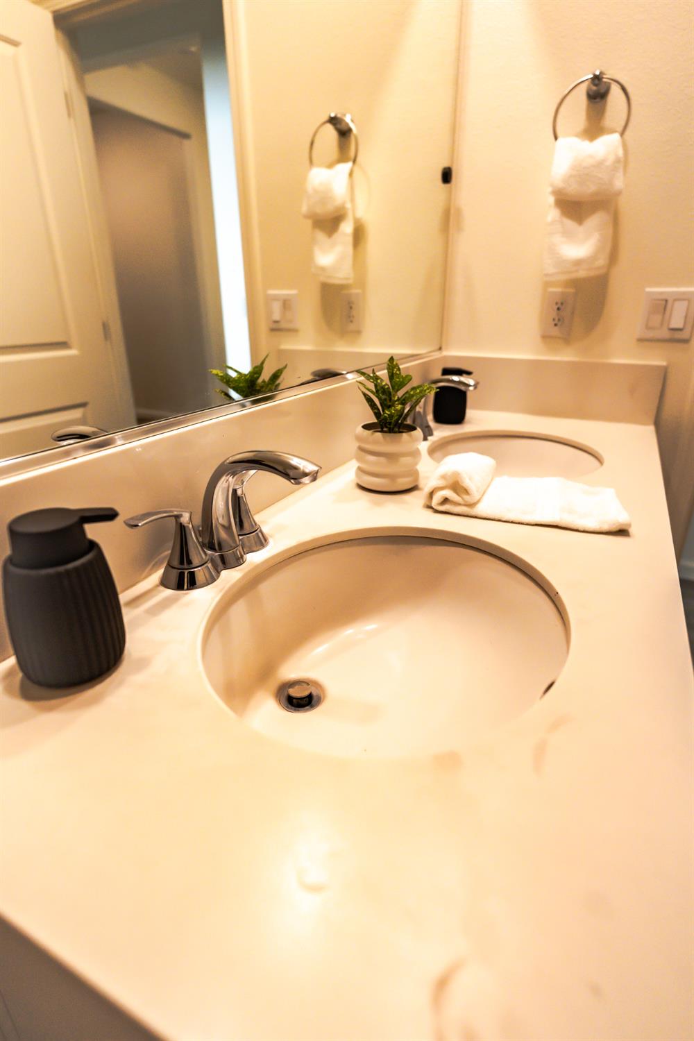 3514 Nile St, Madera, CA 93637