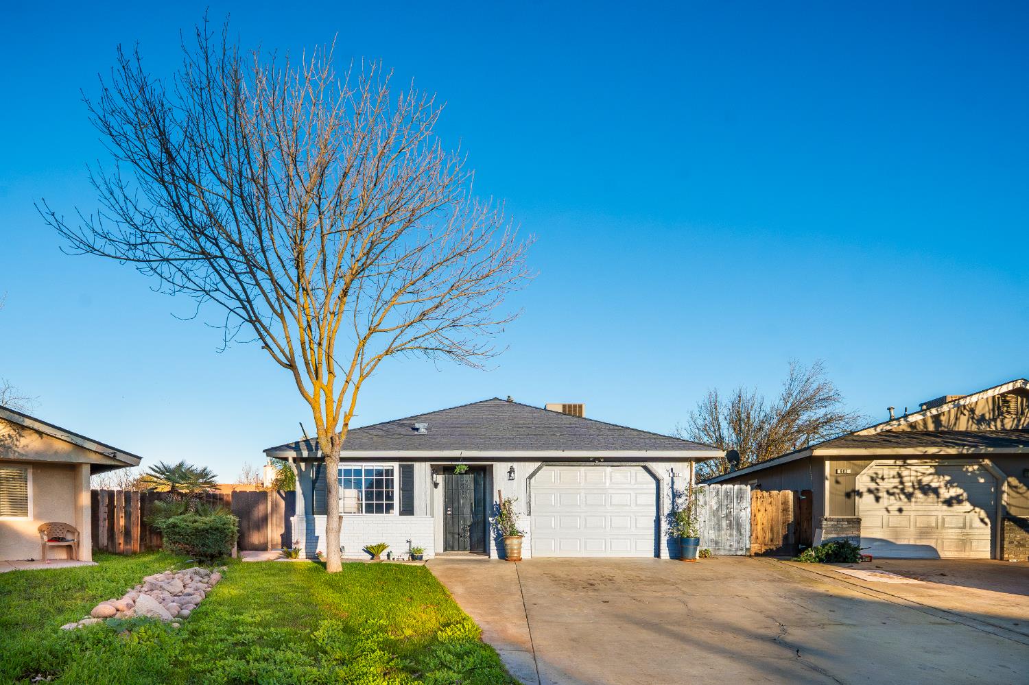 601 Oakridge Dr, Madera, CA 93637