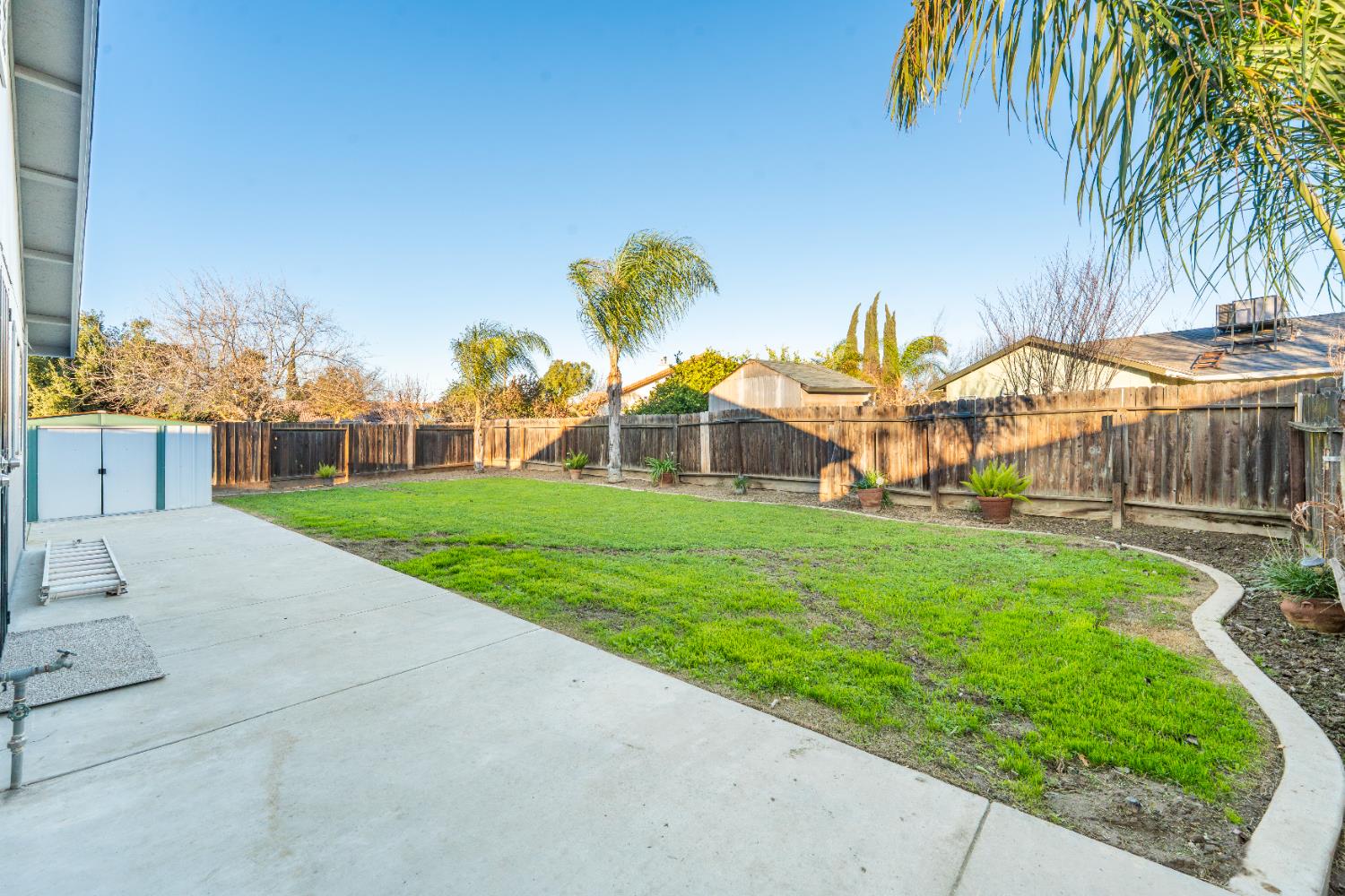 601 Oakridge Dr, Madera, CA 93637