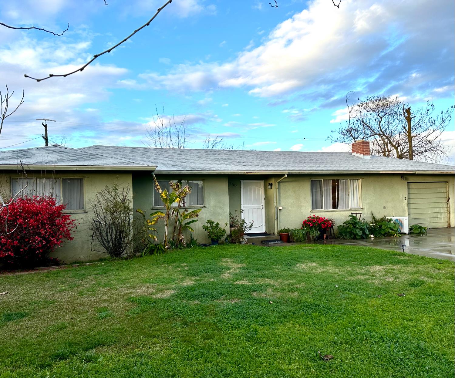 27277 Parkwood Ave, Madera, CA 93637