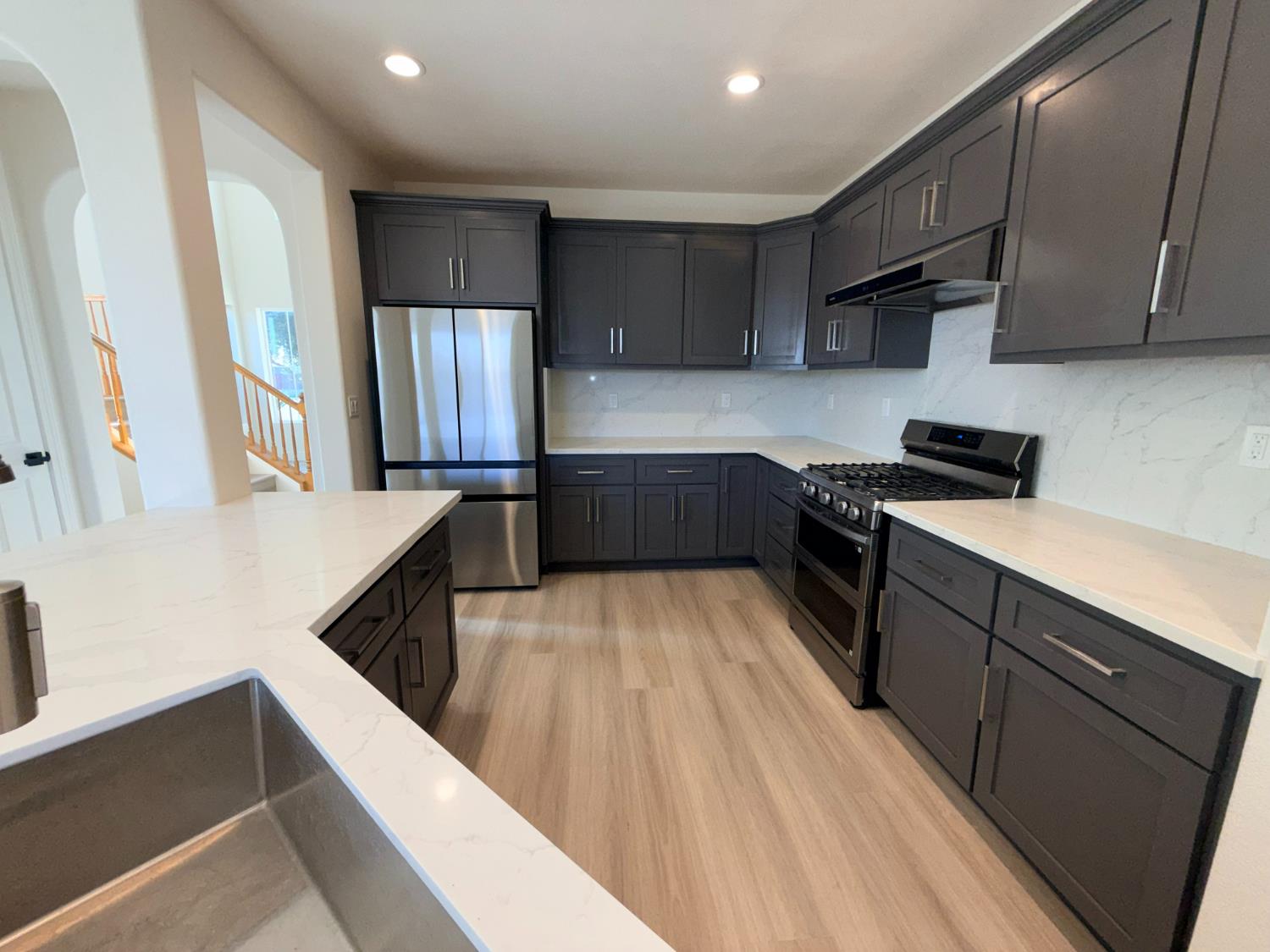 1977 Lemon Ave, Madera, CA 93637