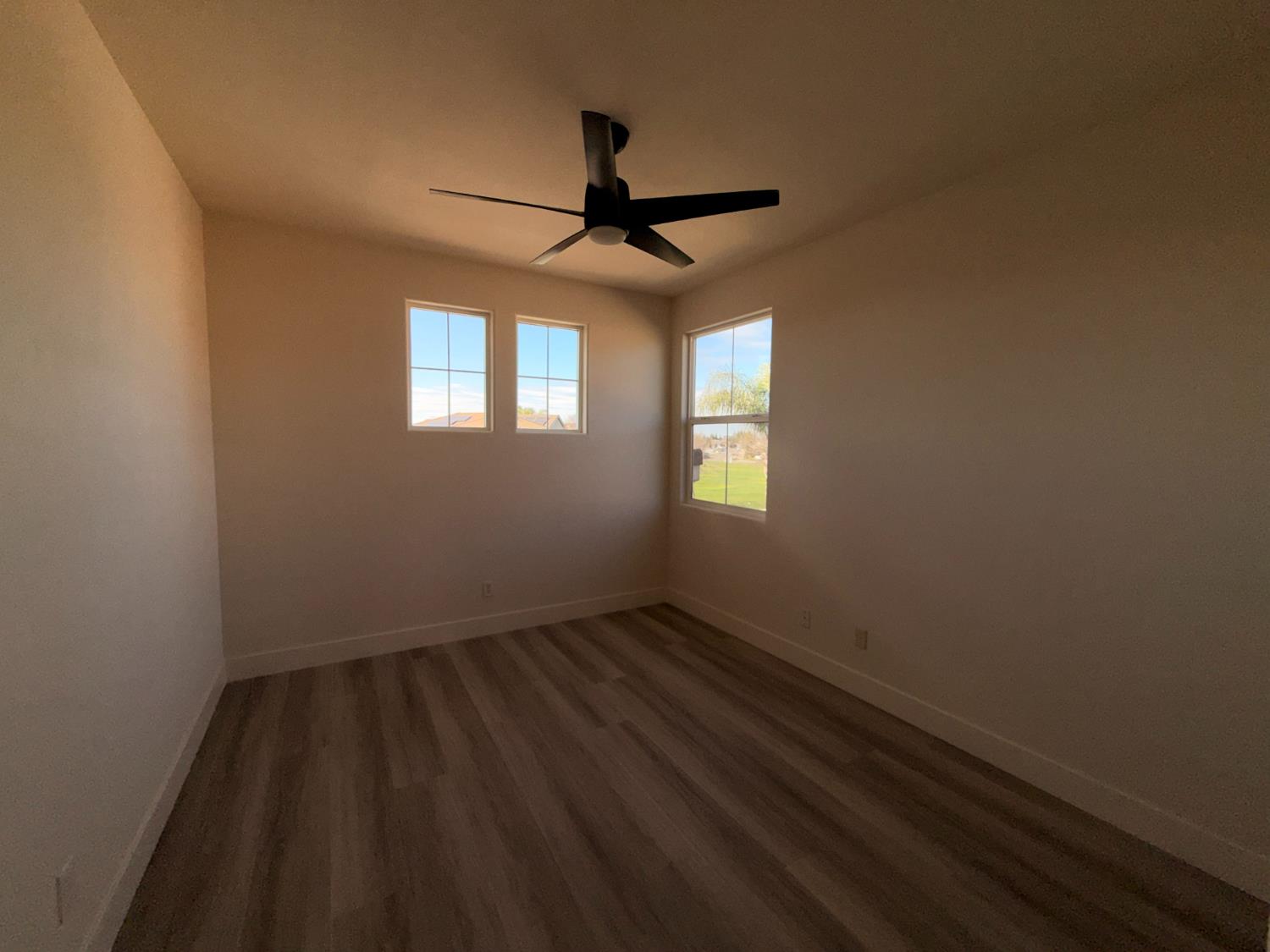 1977 Lemon Ave, Madera, CA 93637