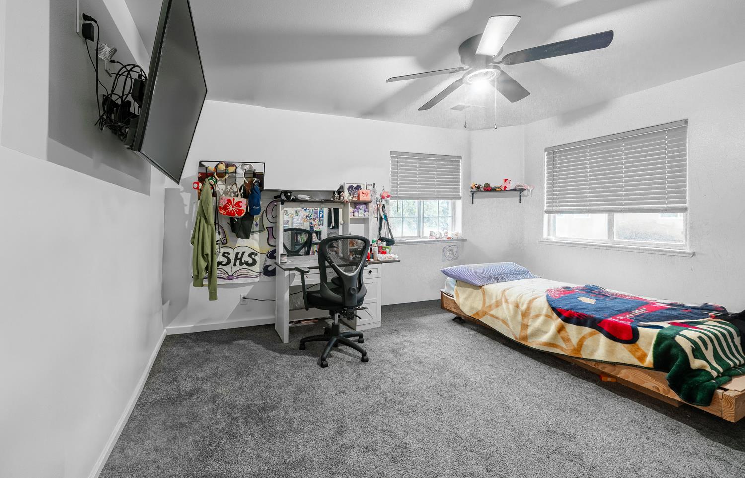 2632 Kimberly Dr, Madera, CA 93637