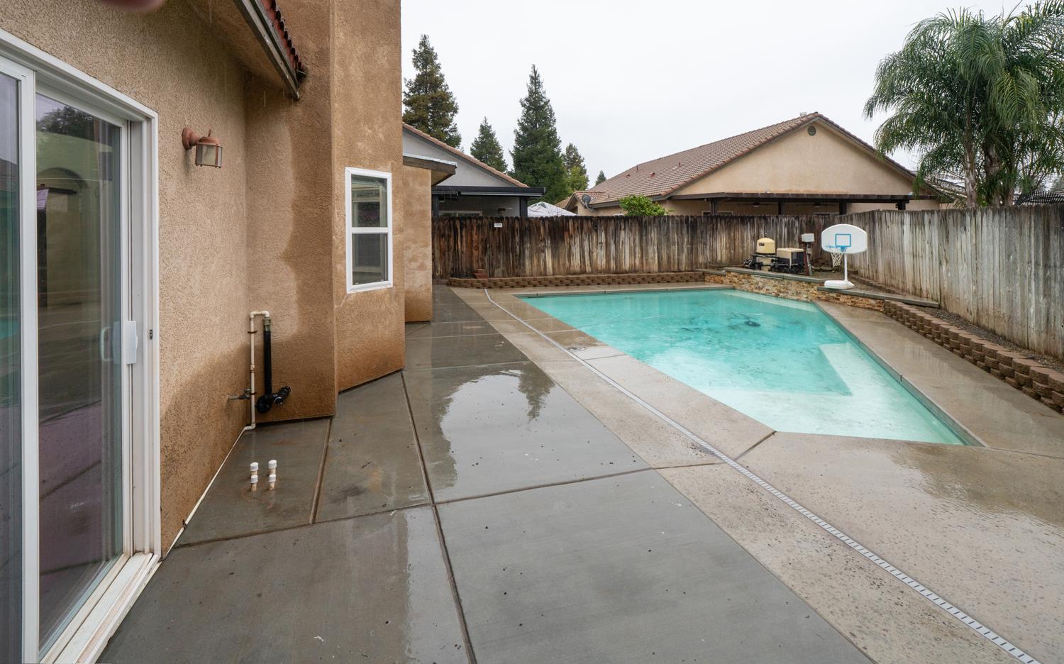 2632 Kimberly Dr, Madera, CA 93637