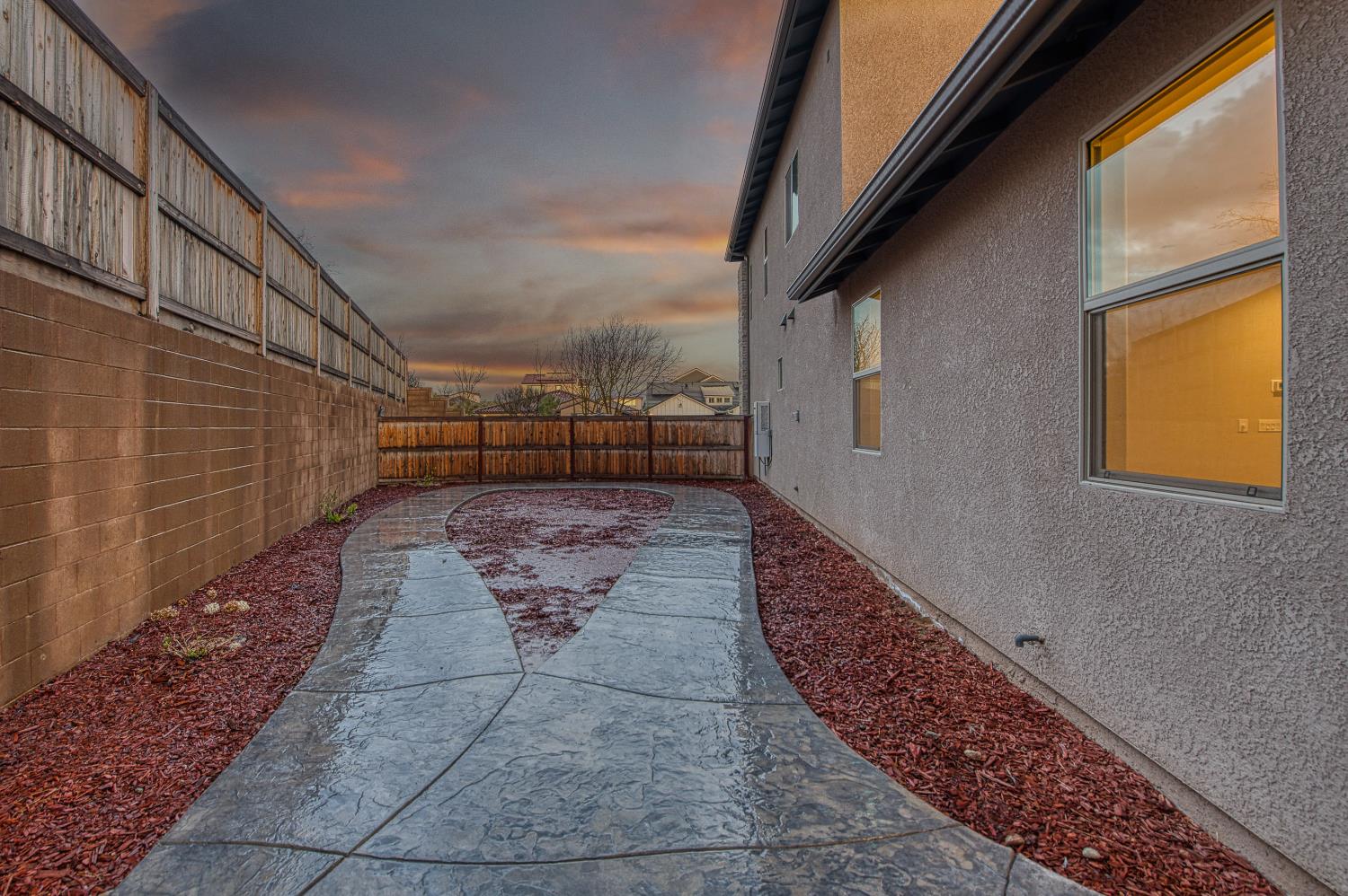 4338 Monarch Pl, Madera, CA 93636