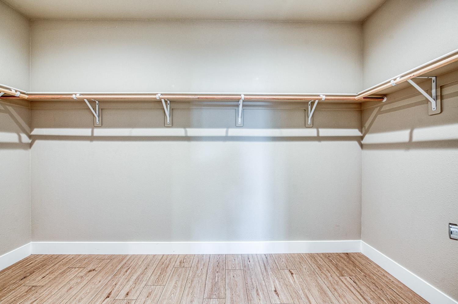 4338 Monarch Pl, Madera, CA 93636