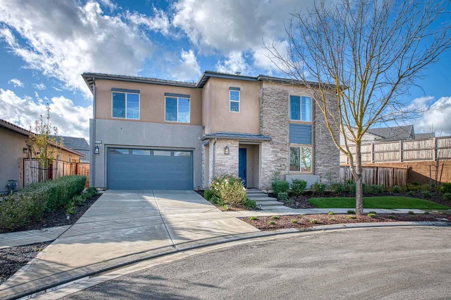 4338 Monarch Pl, Madera, CA 93636