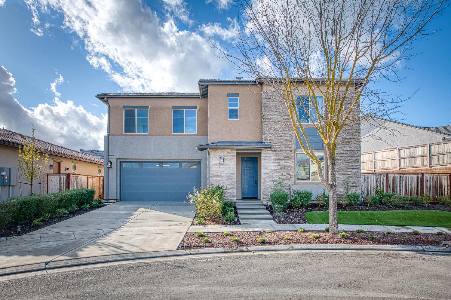 4338 Monarch Pl, Madera, CA 93636