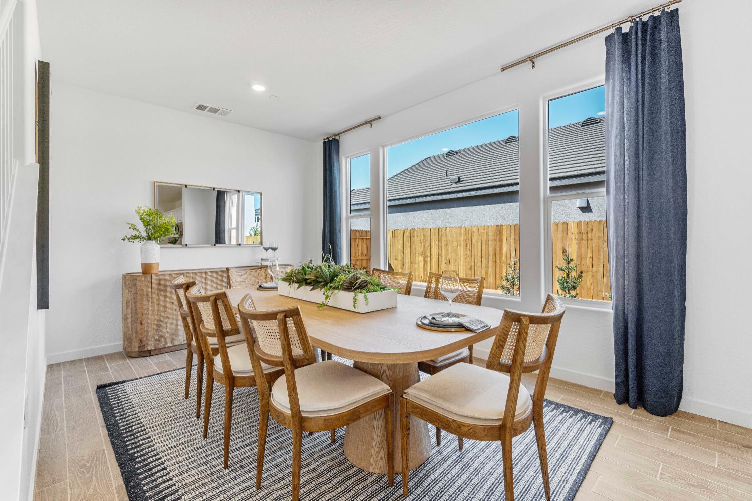 822 Traverse Dr S, Madera, CA 93636