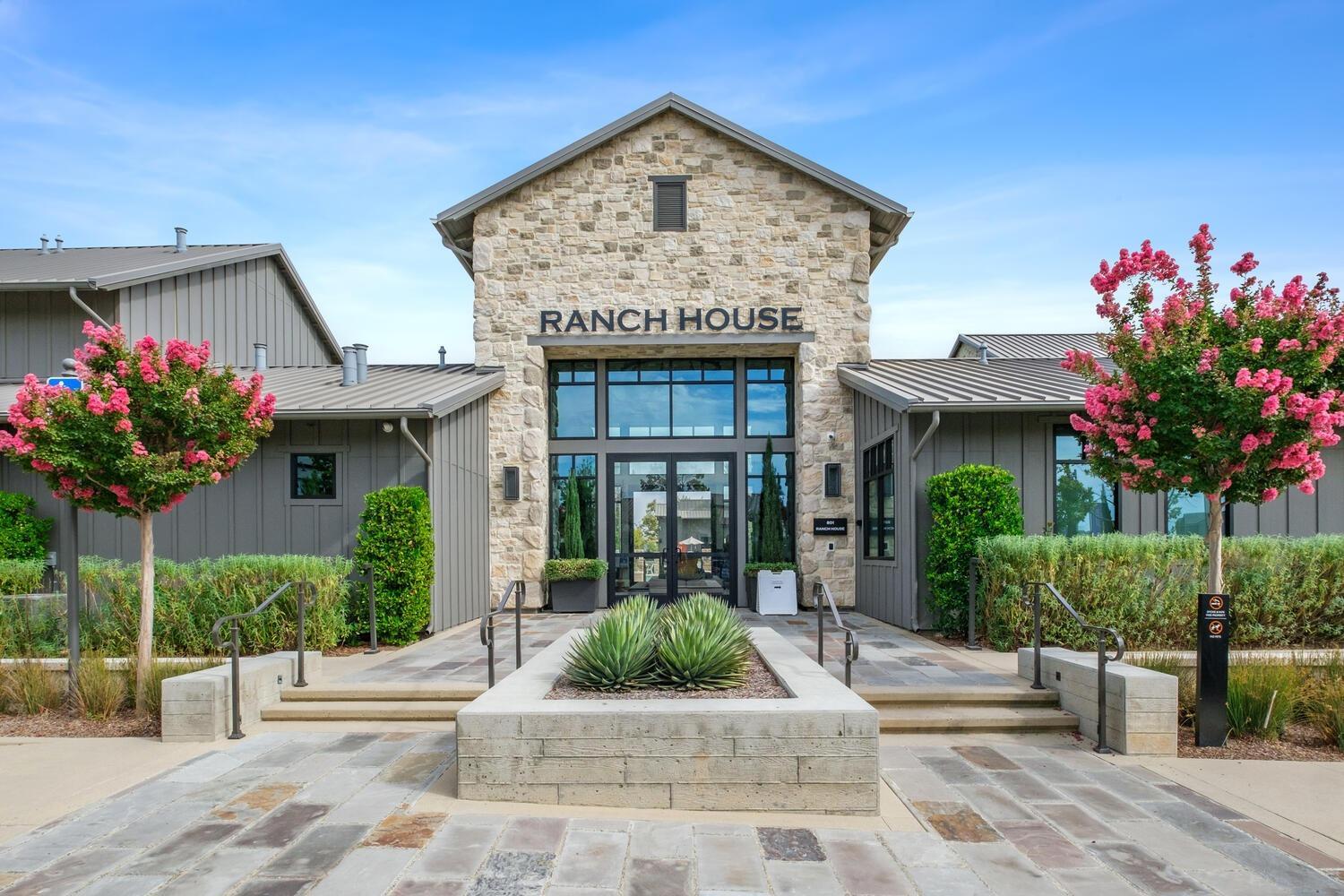 849 Livio Way, Madera, CA 93636