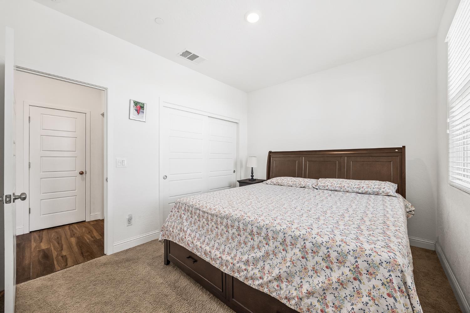 153 Boulder Dr S, Madera, CA 93636