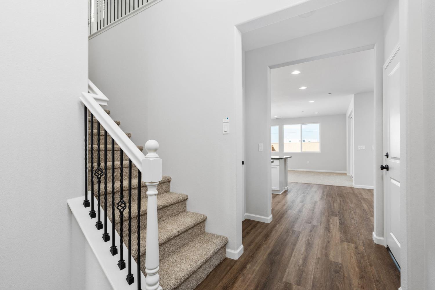 1266 Talus Way S, Madera, CA 93636