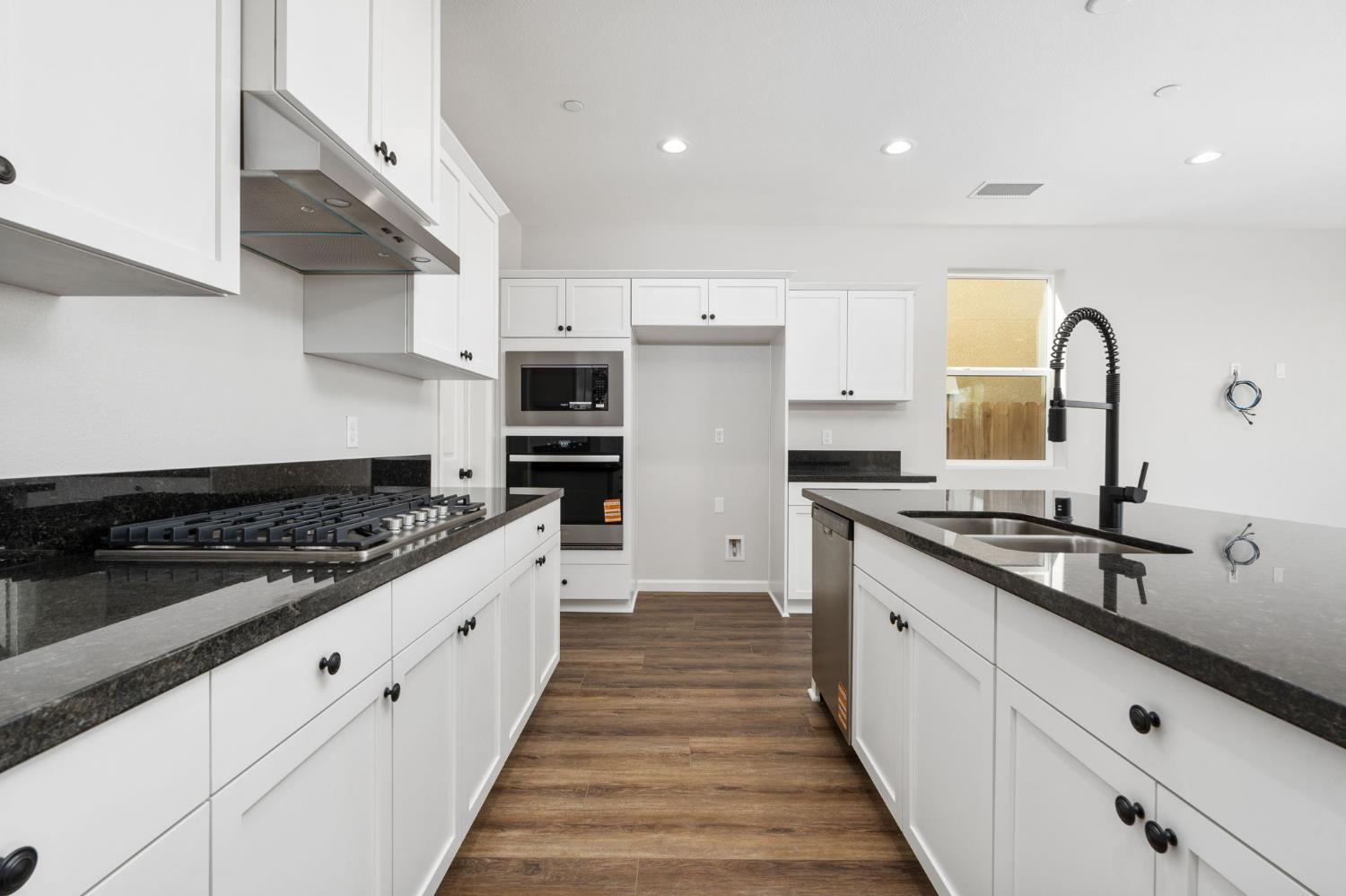 1266 Talus Way S, Madera, CA 93636