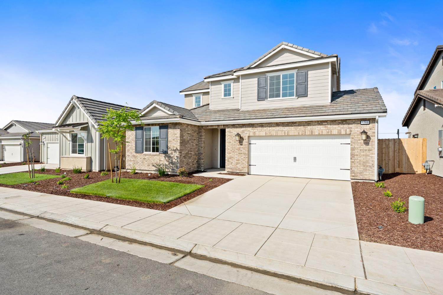 1266 Talus Way S, Madera, CA 93636