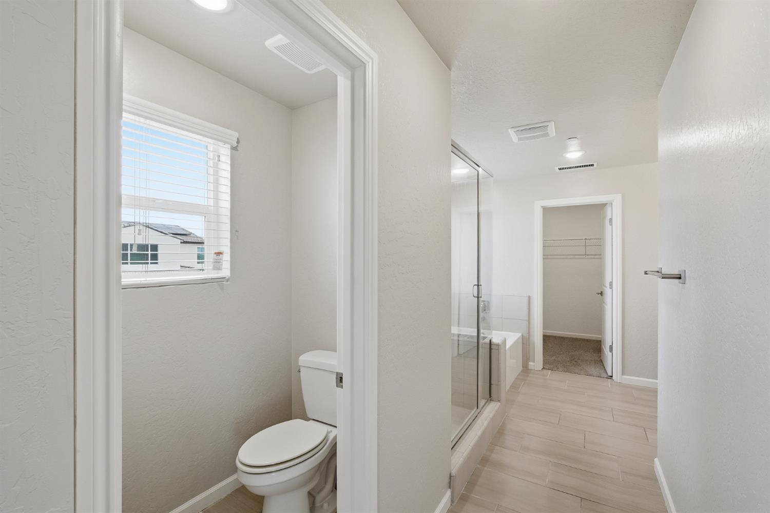 503 Cathedral Ct S, Madera, CA 93636