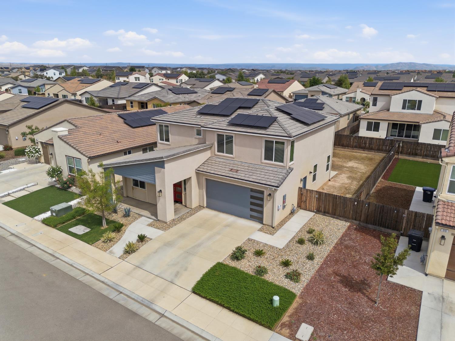 503 Cathedral Ct S, Madera, CA 93636