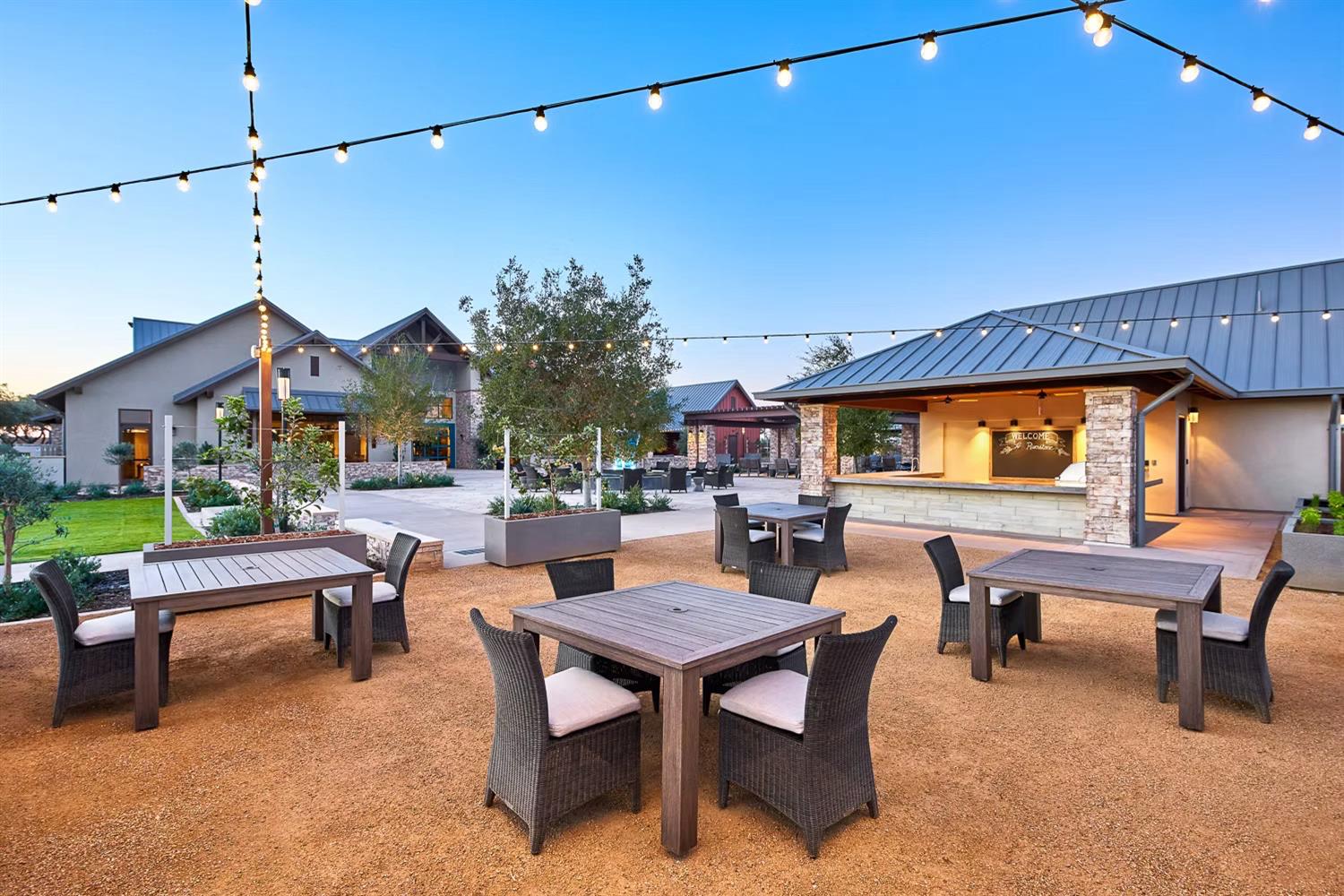 503 Cathedral Ct S, Madera, CA 93636