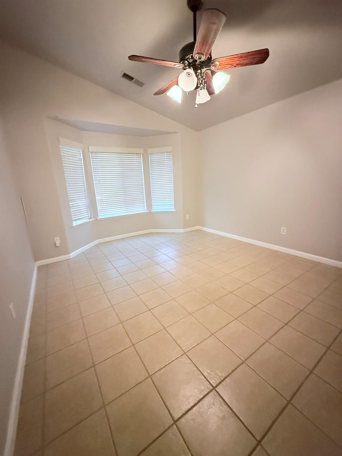 3110 chianti Ave, Madera, CA 93637