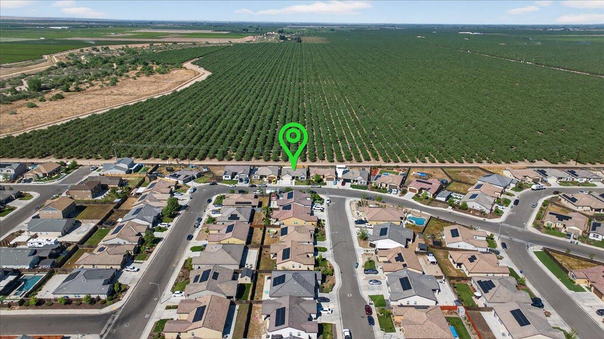 1442 Encantada Ave, Madera, CA 93637