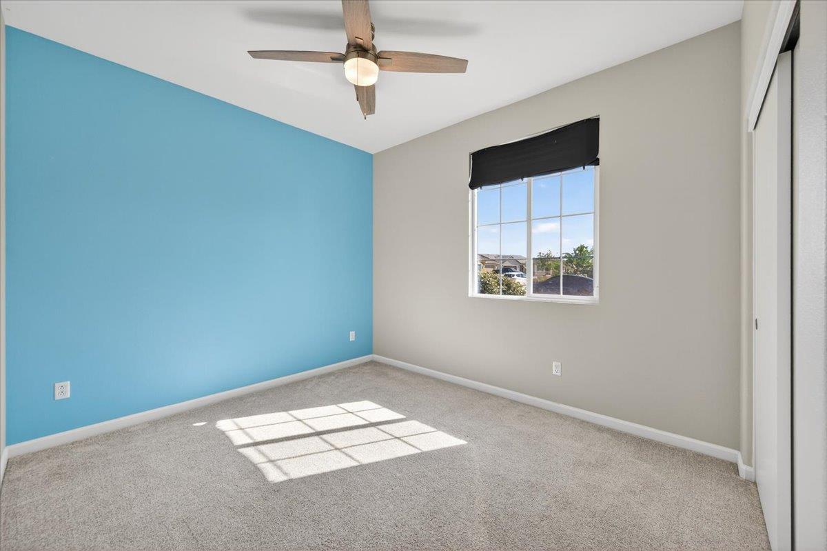 1442 Encantada Ave, Madera, CA 93637