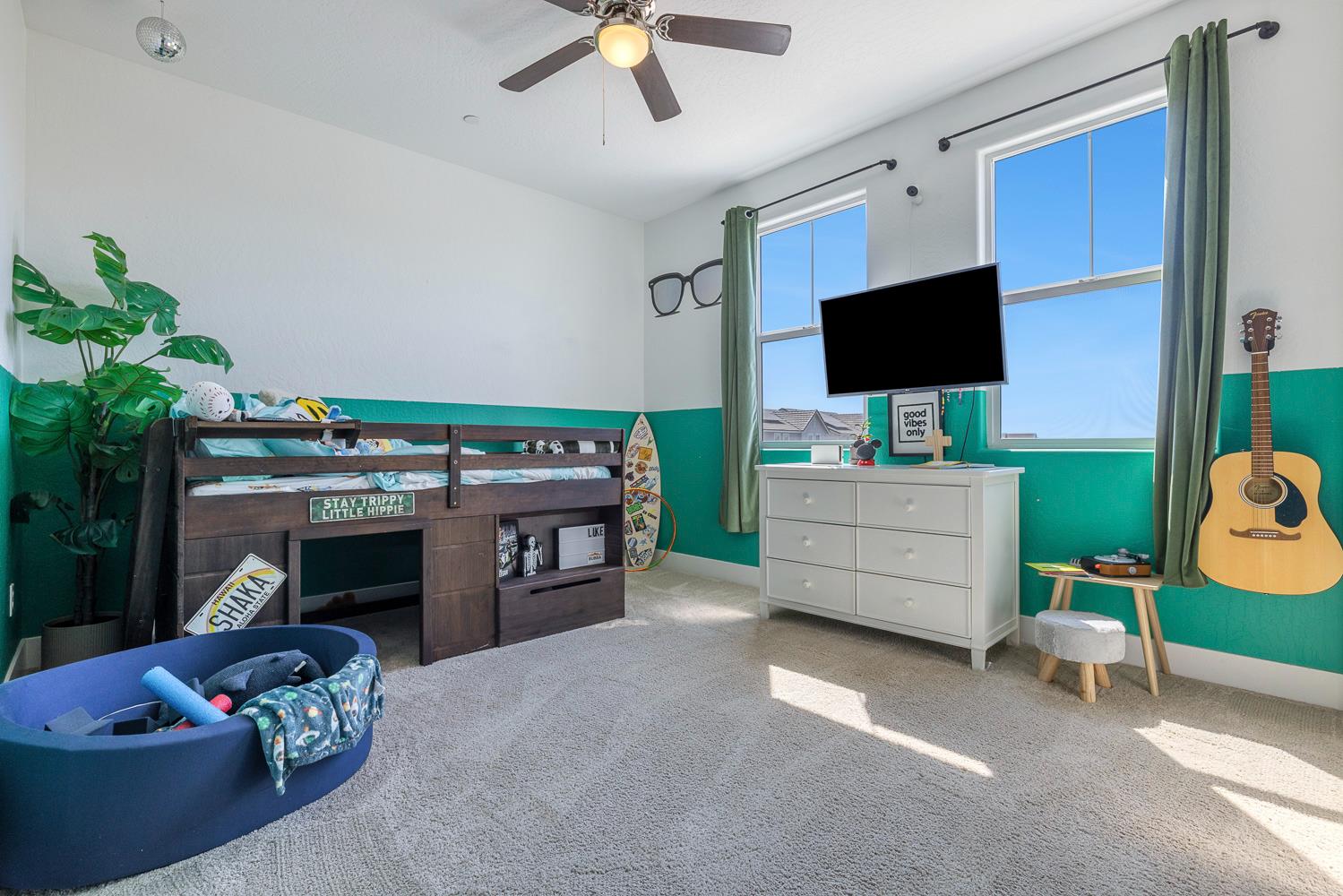 246 Huntington Ave S, Madera, CA 93636