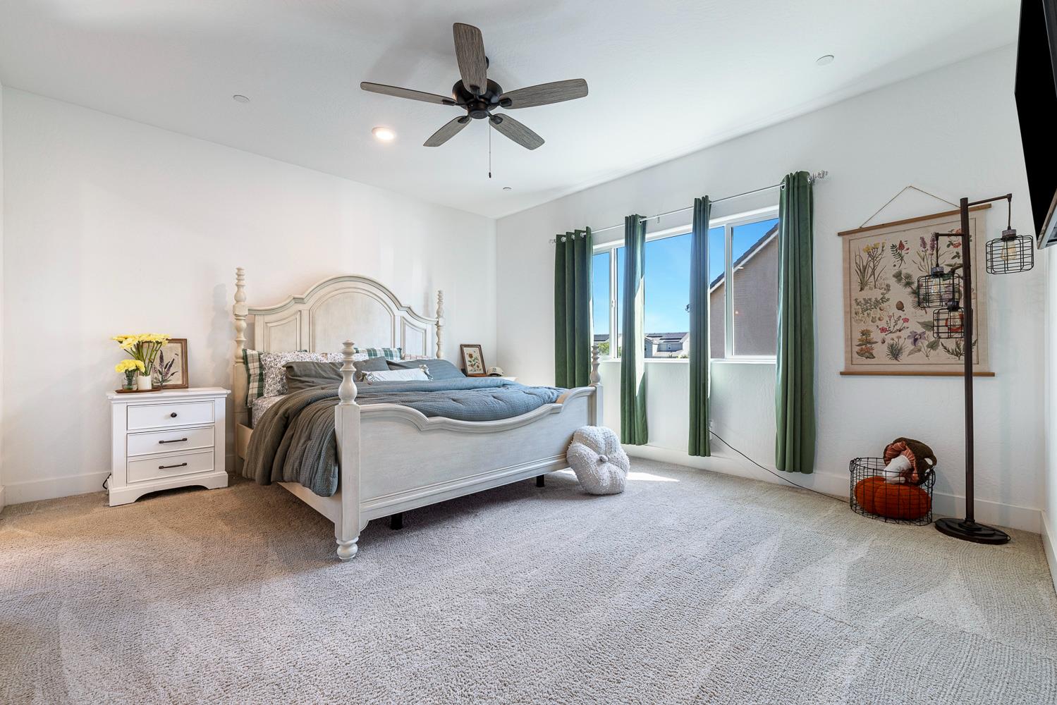 246 Huntington Ave S, Madera, CA 93636