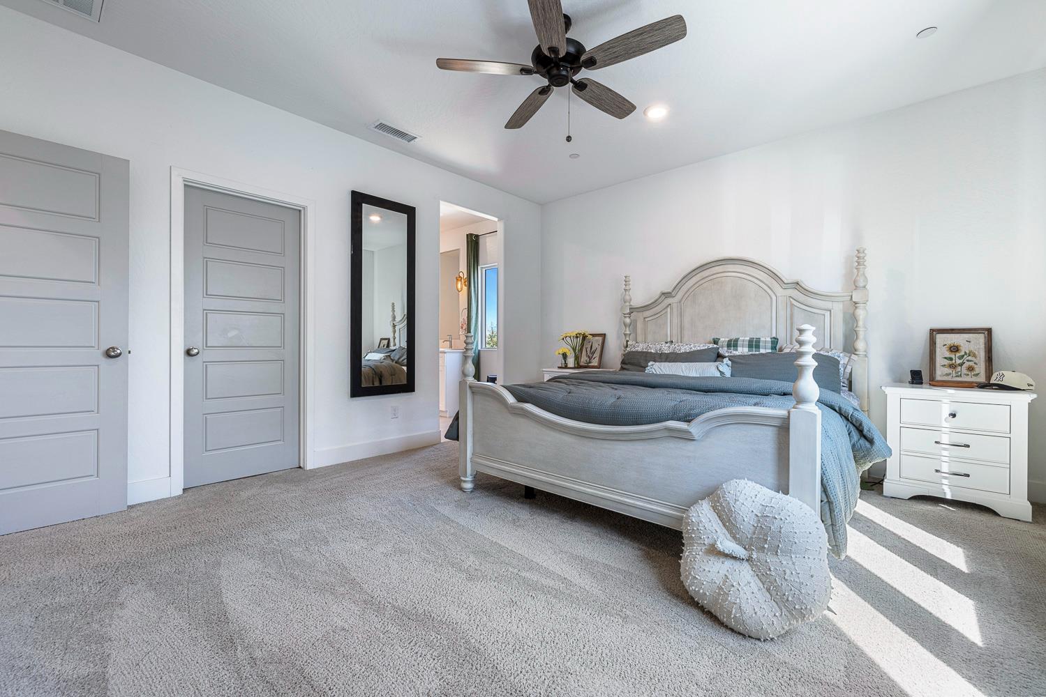 246 Huntington Ave S, Madera, CA 93636