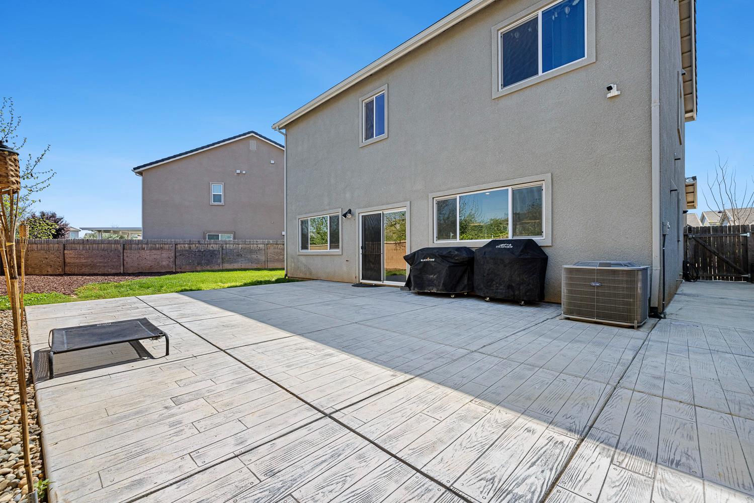 246 Huntington Ave S, Madera, CA 93636