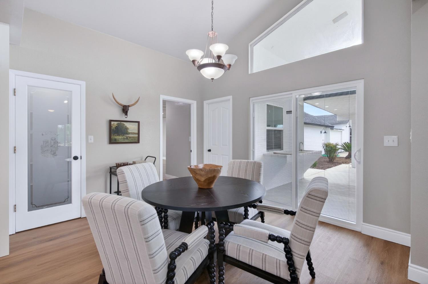 16564 Monreal Rd, Madera, CA 93636