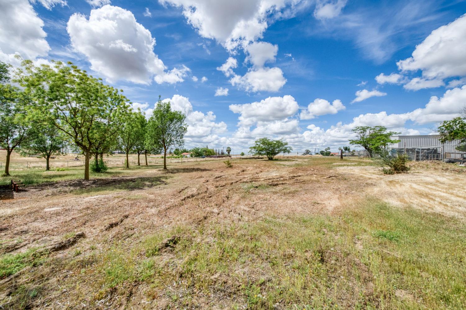 16564 Monreal Rd, Madera, CA 93636