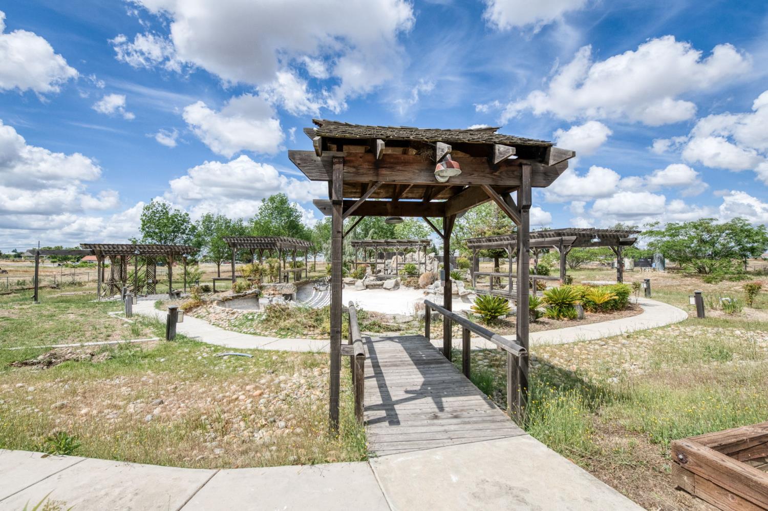 16564 Monreal Rd, Madera, CA 93636