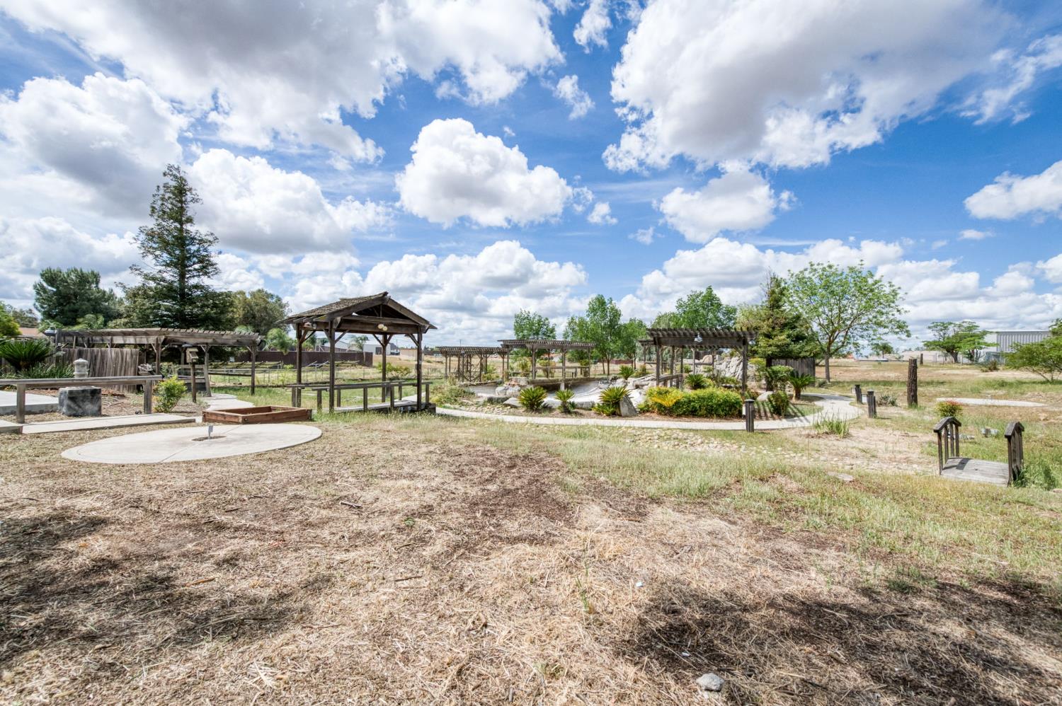 16564 Monreal Rd, Madera, CA 93636