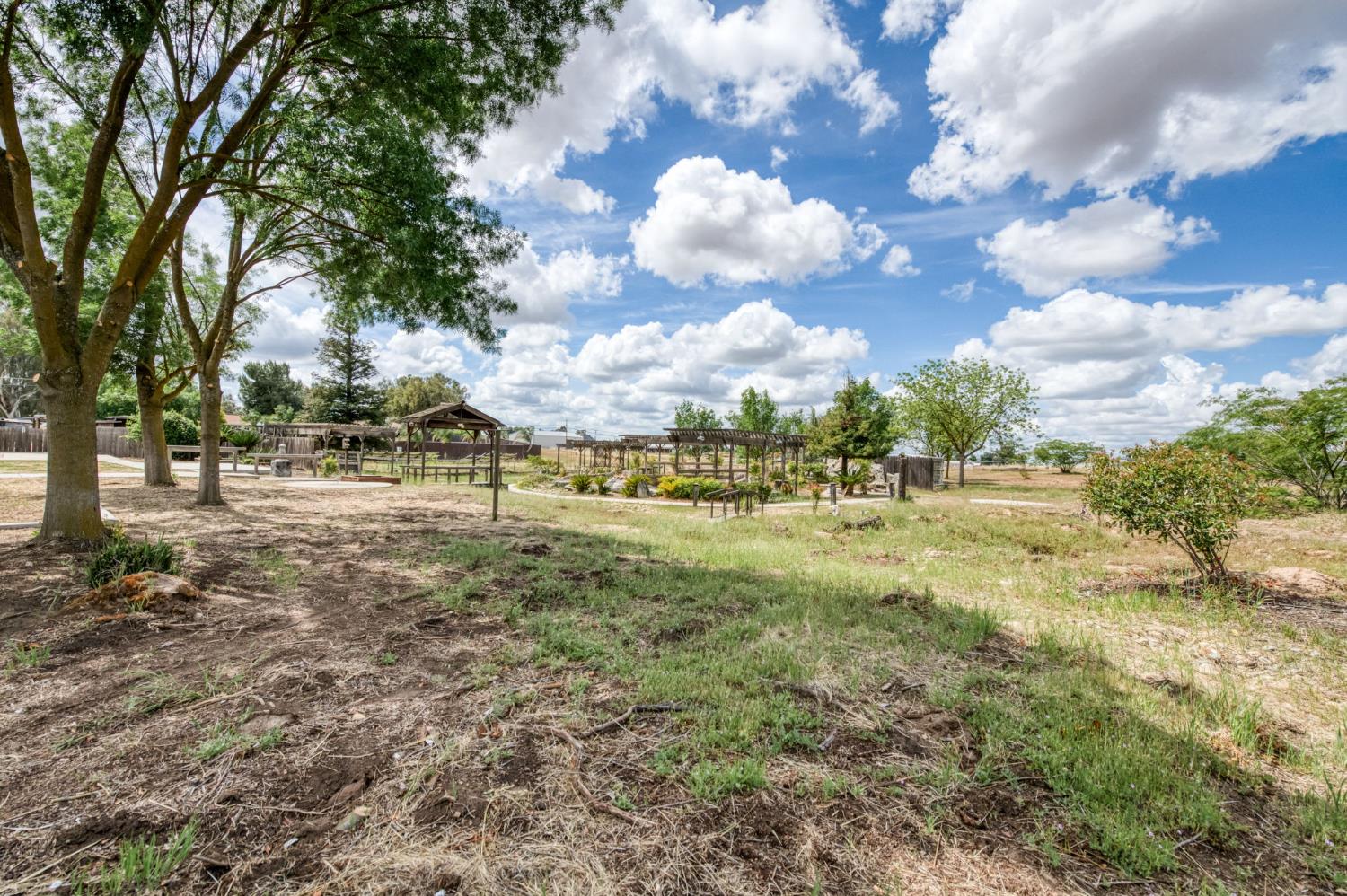 16564 Monreal Rd, Madera, CA 93636