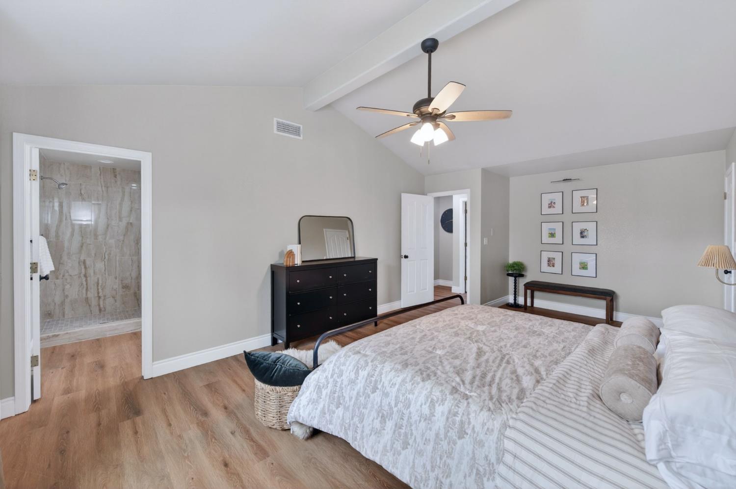 16564 Monreal Rd, Madera, CA 93636