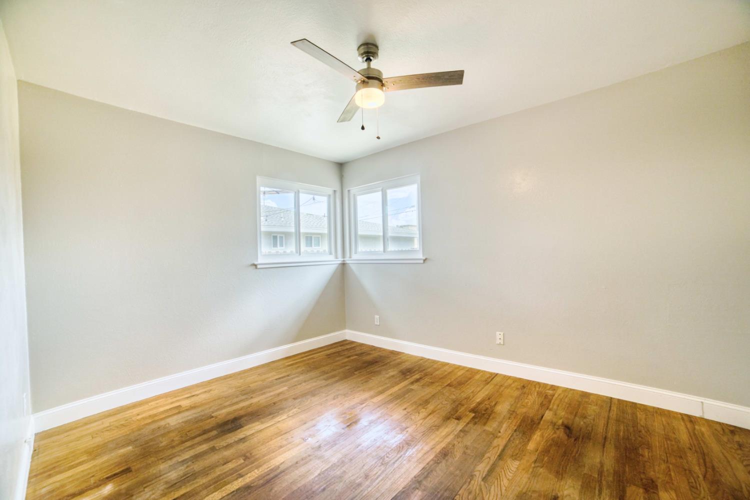 1712 W 5Th St, Madera, CA 93637