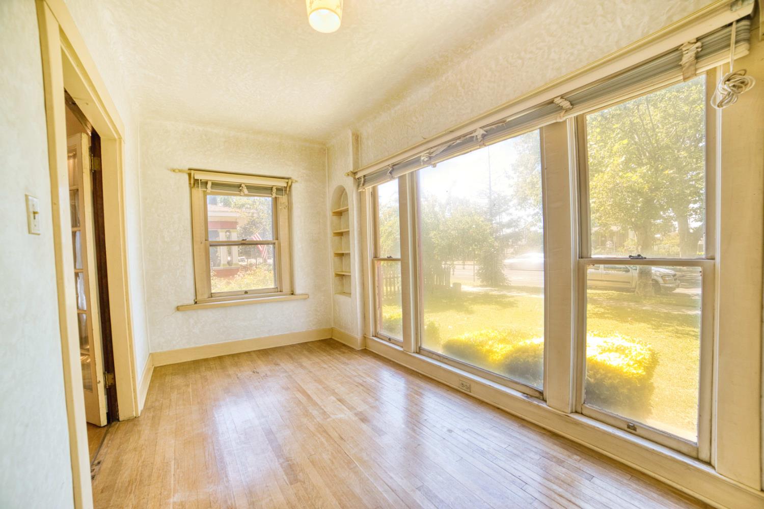 421 N D St, Madera, CA 93638