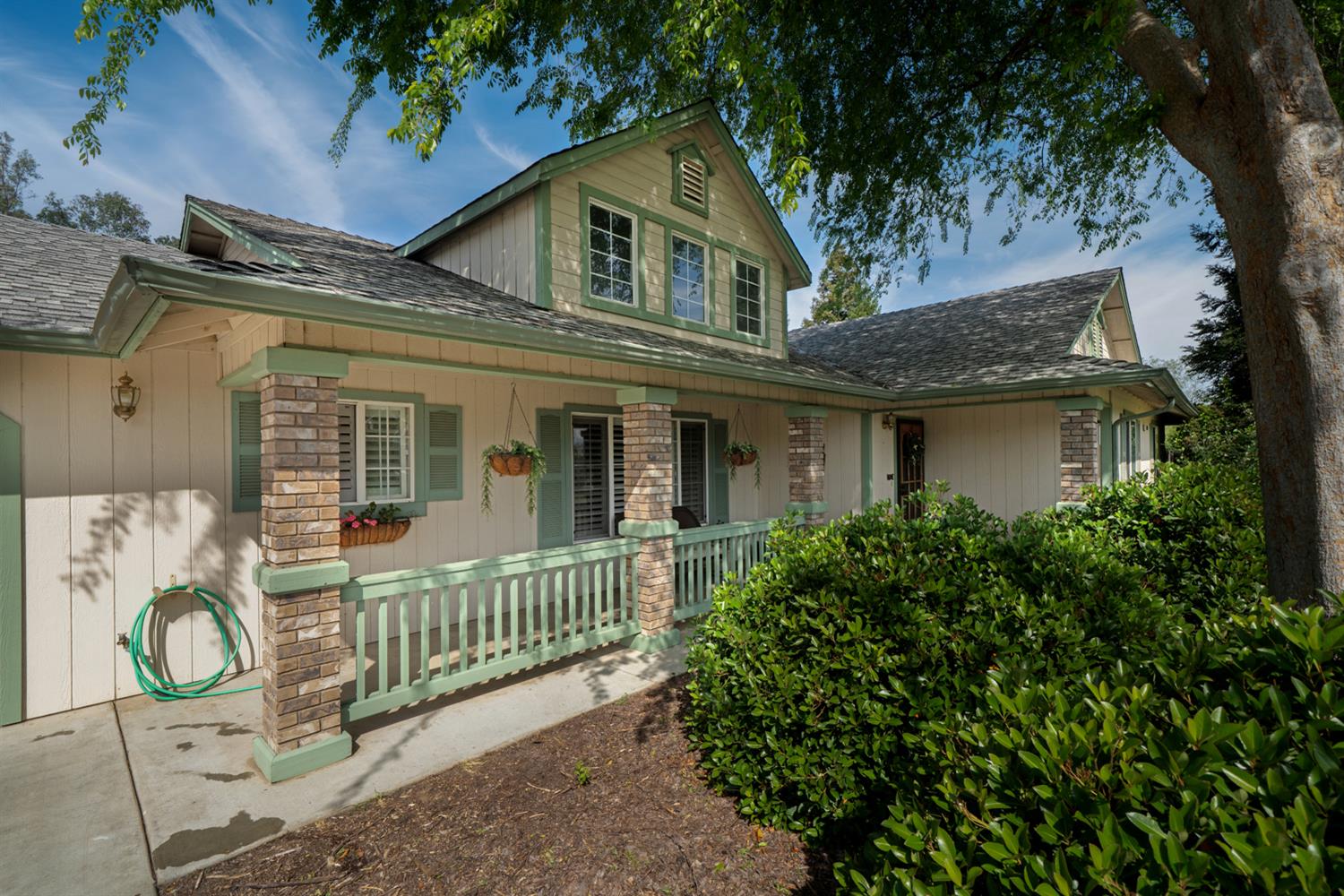 22052 Melrose Ct, Madera, CA 93638