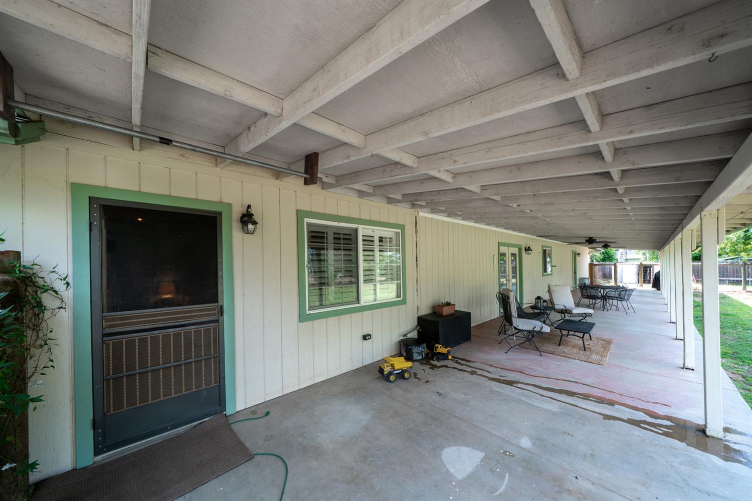 22052 Melrose Ct, Madera, CA 93638